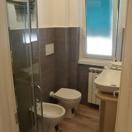 Casa Funivia Montallegro
